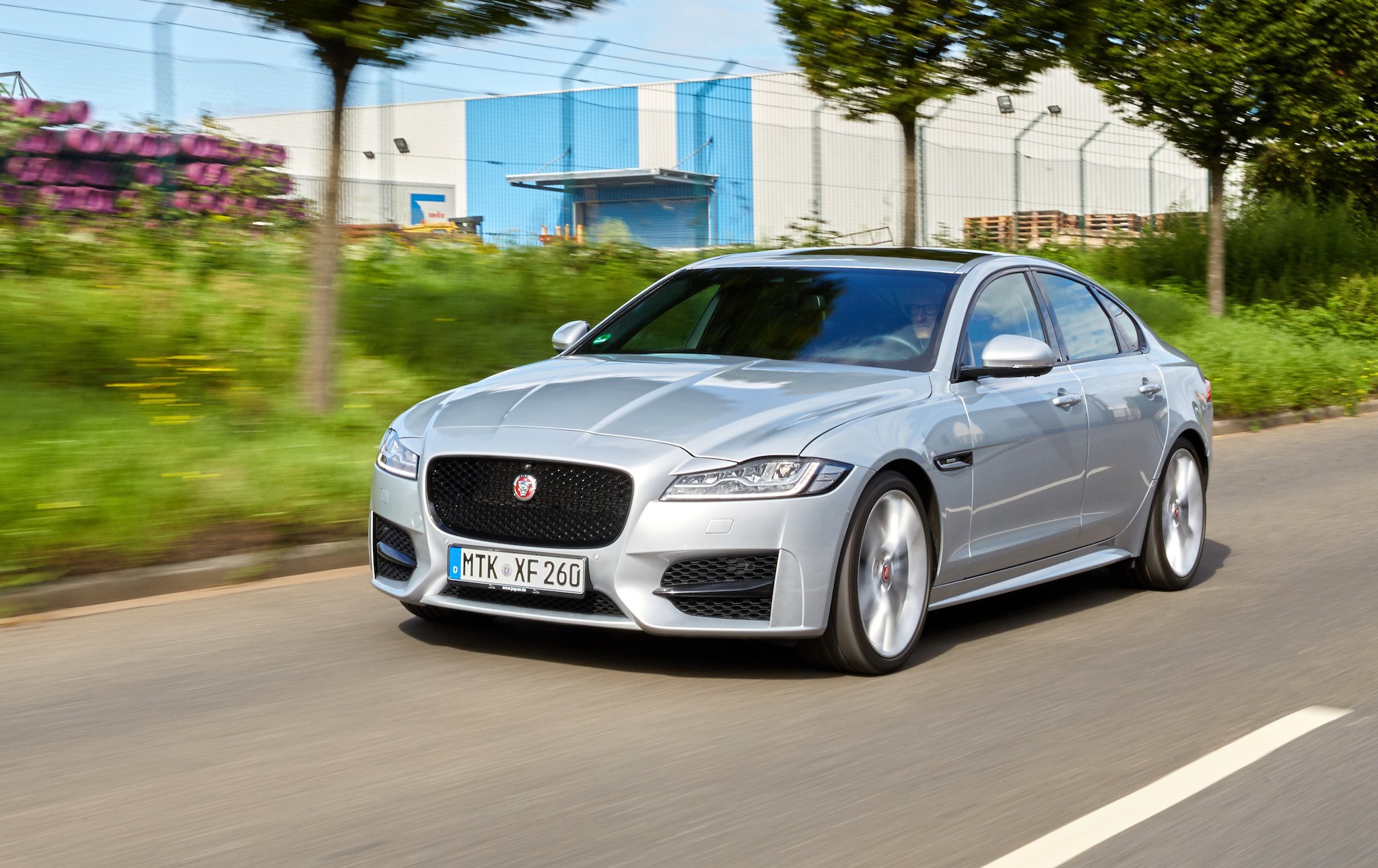 Marktstart Fur Die Zweite Generation Des Jaguar Xf