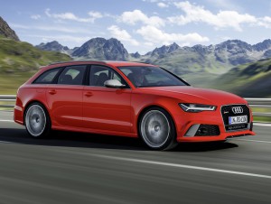 Audi RS4 Avant performance: Für die Beschleunigung von 0 auf 200 km/h benötigen beide neue Modelle nur noch 12,1 Sekunden – 1,4 Sekunden weniger als die RS‑Basismodelle. (Werksfoto)