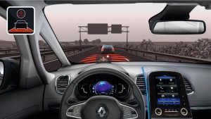 Espace-Cockpit 2015: Moderne Assistenzsysteme, wie ein Abstandsradar, und der hochformatige Touchscreen-Bildschirm verströmen Oberklasse-Atmosphäre und sollen den Reisekomfort erhöhen. (Werksfoto)