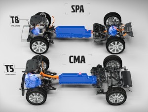 Zum neuen Kompaktmodell-Programm von Volvo gehören neben einem rein batterie-elektrischen Modell auch diese Twin Engine Plug-in-Hybrid-Varianten – mit und ohne Allradantrieb. (Werksfoto)